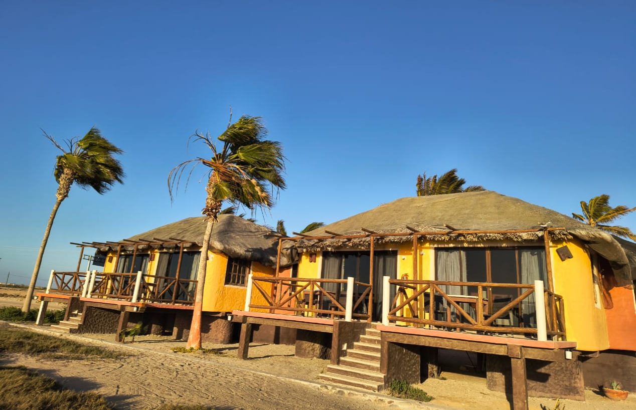 cabins front sea Magbay