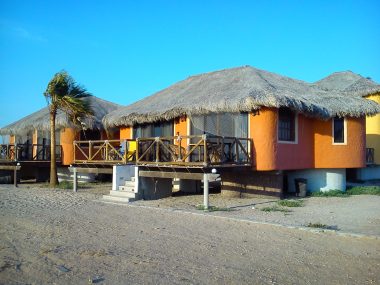 Cabañas frente al mar de Hotel Villas Mar y Arena en Bahía Magdalena